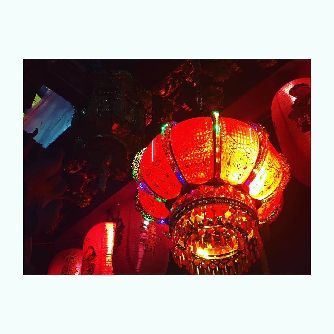 秋元玲奈さんのインスタグラム写真 - (秋元玲奈Instagram)「この雰囲気に吸い込まれそうになるー #台湾 #金門島  #お寺」1月18日 23時48分 - rena_akimoto