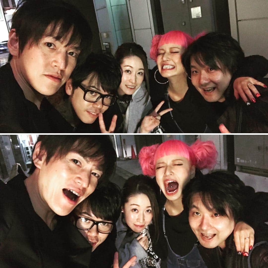 國分優香里のインスタグラム：「✴︎ NEW天野明展in京都、本日から開催中です〜･:*+.\(( °ω° ))/.:+ ✴︎ 原画展会場内では原画展限定の『家庭教師ヒットマンREBORN！』アニメ10周年記念キャスト同窓会が上映されます✨ 皆様、是非足を止めてご覧下さいね👀❣️ ✴︎ 私も公式をチェックしましたが…原画展は勿論❗️グッズにカフェメニューに記念撮影に盛り沢山な内容に、いきたぃぃい〜〜ってなりましたよヾ(:3ﾉｼヾ)ﾉｼ 💨💨（笑） ✴︎ 行かれる皆様は、超死ぬ気で楽しんで来て下さいね🔥 ✴︎ ✴︎ 写真は同窓会メンバーの、左からいっちー@獄寺くん、すぐるんぱ@山本、私、ニーコ@リボーン、近藤さん@雲雀さんの5人で(*´꒳`*)🎵 #new天野明展in京都 #リボーン#reborn #家庭教師ヒットマンreborn #天野明#ニーコ#市瀬秀和#井上優#近藤隆#原画展#京都」