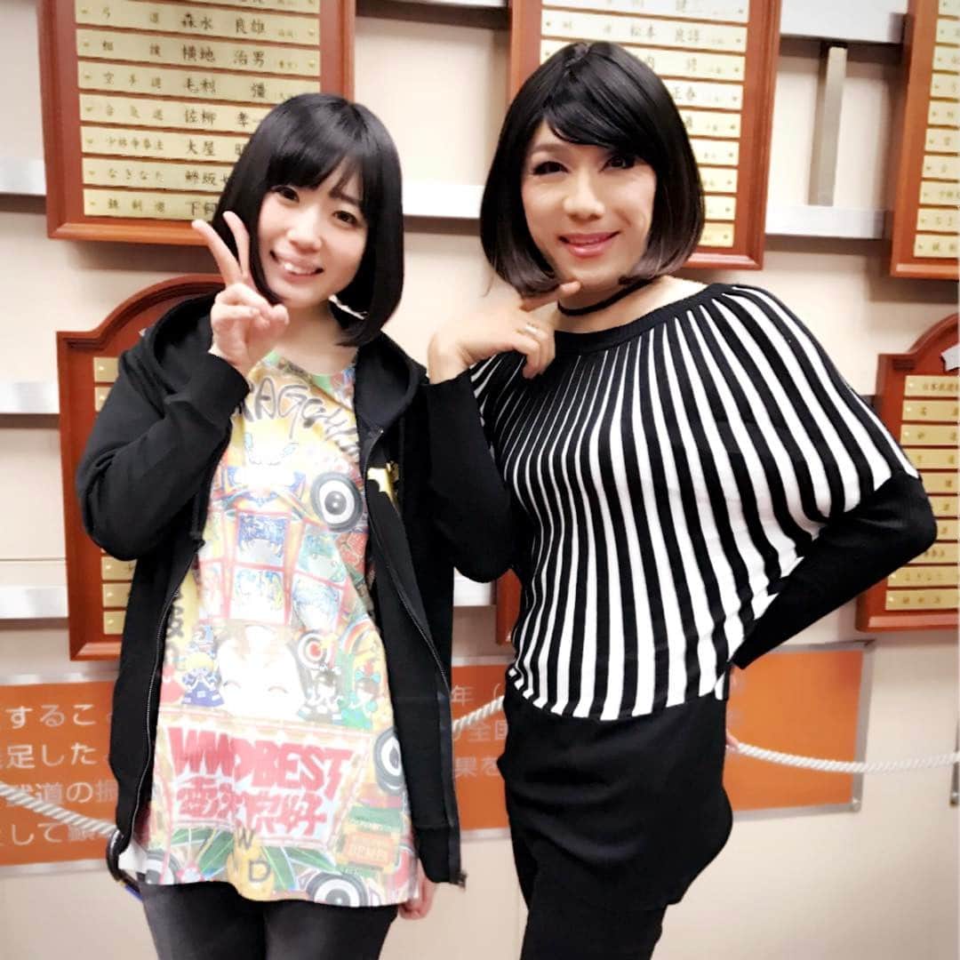 ブルボンヌのインスタグラム：「でんぱ組、武道館〜！ ねむきゅんとボブ姉妹だよぉ（親子だろ）」