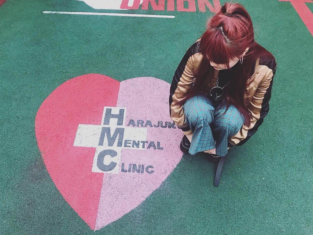 葛野未崎のインスタグラム：「#センチメンタル 💉❣❤️💔 . . . #today #misa #follow #followme #like4like #l4l #tagsforlikes #tflers #ootd #code #outfit #fashion #make #hair #셀카 #셀피 #셀스타그램 #얼스타그램 #뷰스타그램 #메이크업 #다이어트 #데일리룩 #팔로우 #친구해요 #未崎 #葛野未崎」