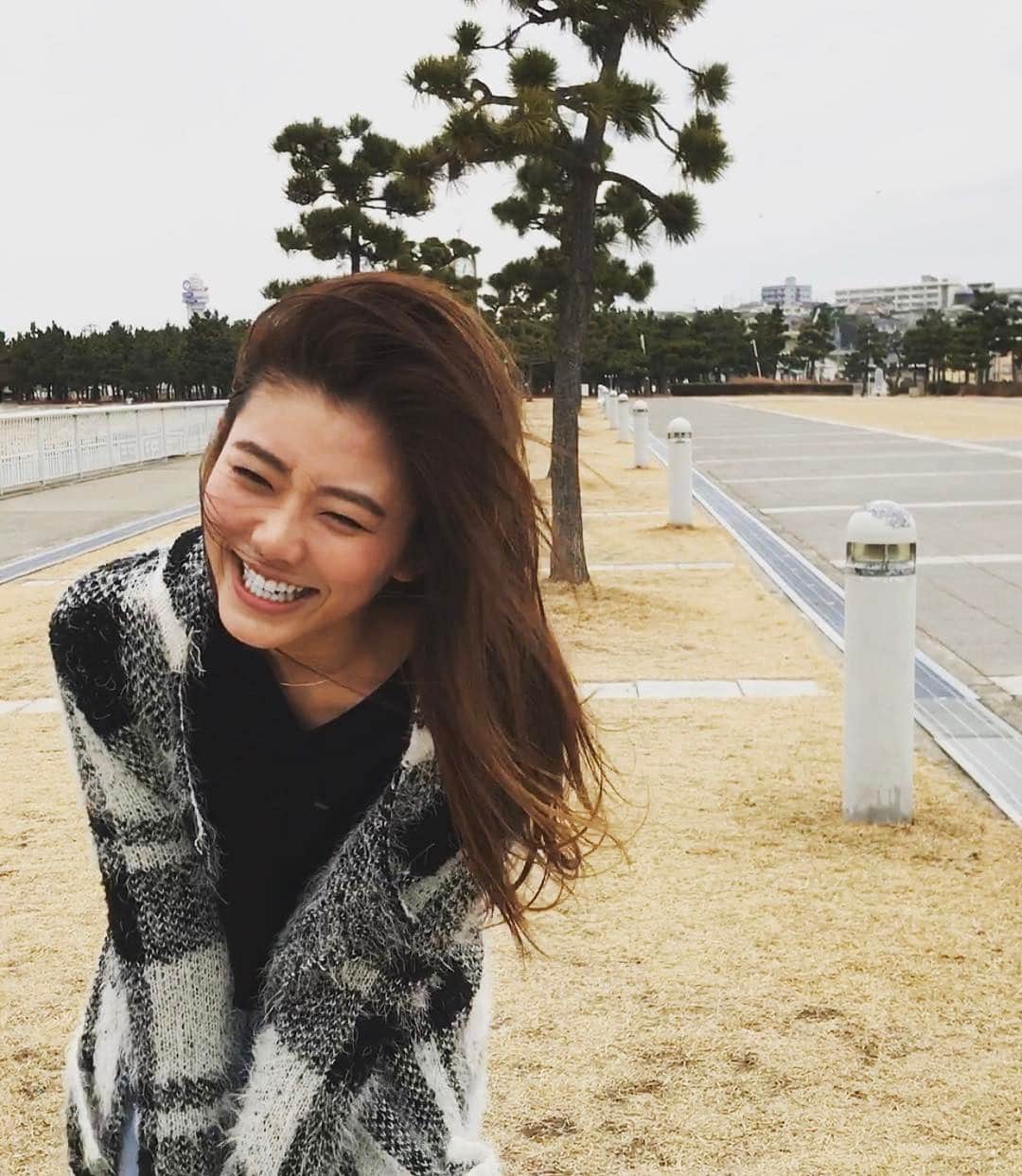 王子咲希(saki ouji)さんのインスタグラム写真 - (王子咲希(saki ouji)Instagram)「. はる連れ去って大蔵海岸〜❤️ 冬の海風強すぎるけど楽しすぎた笑いすぎた❤️ . #Favoriteplace#smile#okurakaigan #haru#thankyou」1月24日 13時12分 - sakiouji