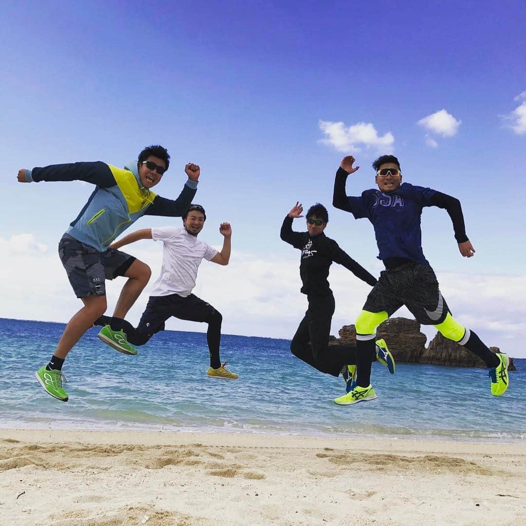 のインスタグラム：「JUMP‼️ #沖縄 #北谷 #美浜ビーチ #beach #sea」