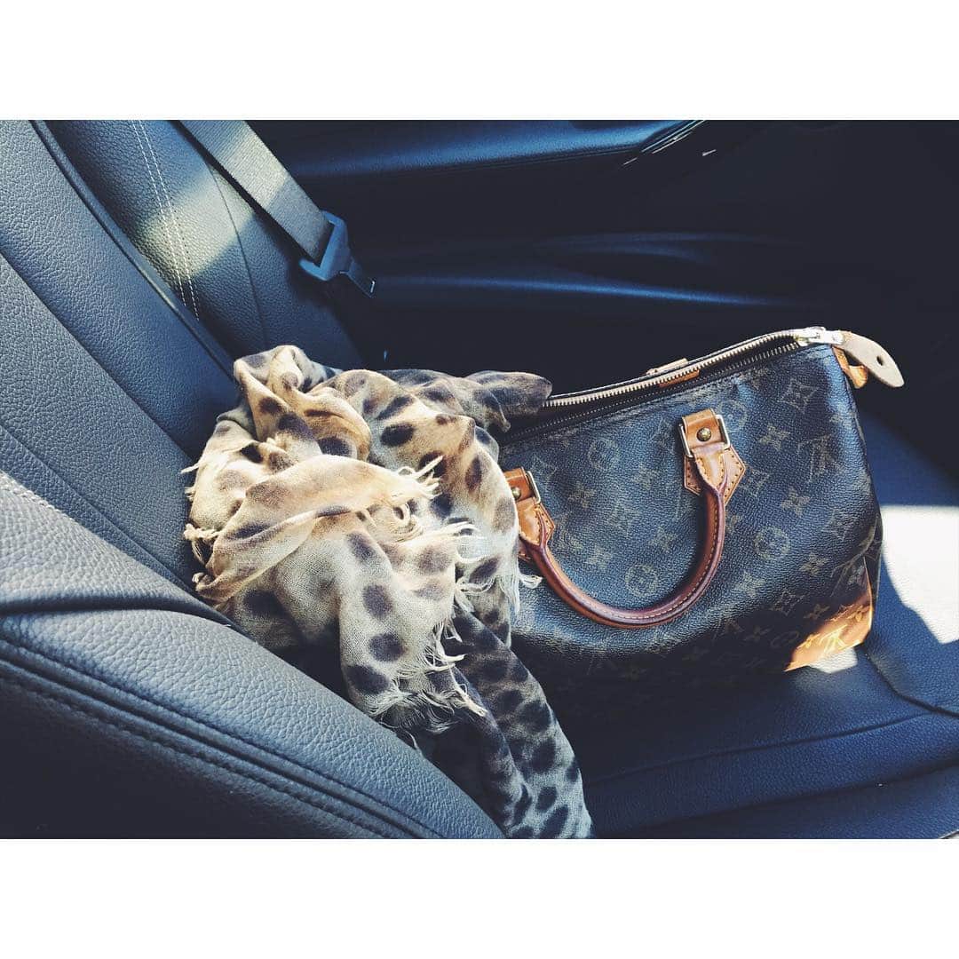 辺見えみりさんのインスタグラム写真 - (辺見えみりInstagram)「vintage LOUIS VUITTON×leopard  #louisvuitton#vintage#leopard」1月25日 12時12分 - emiri_hemmi
