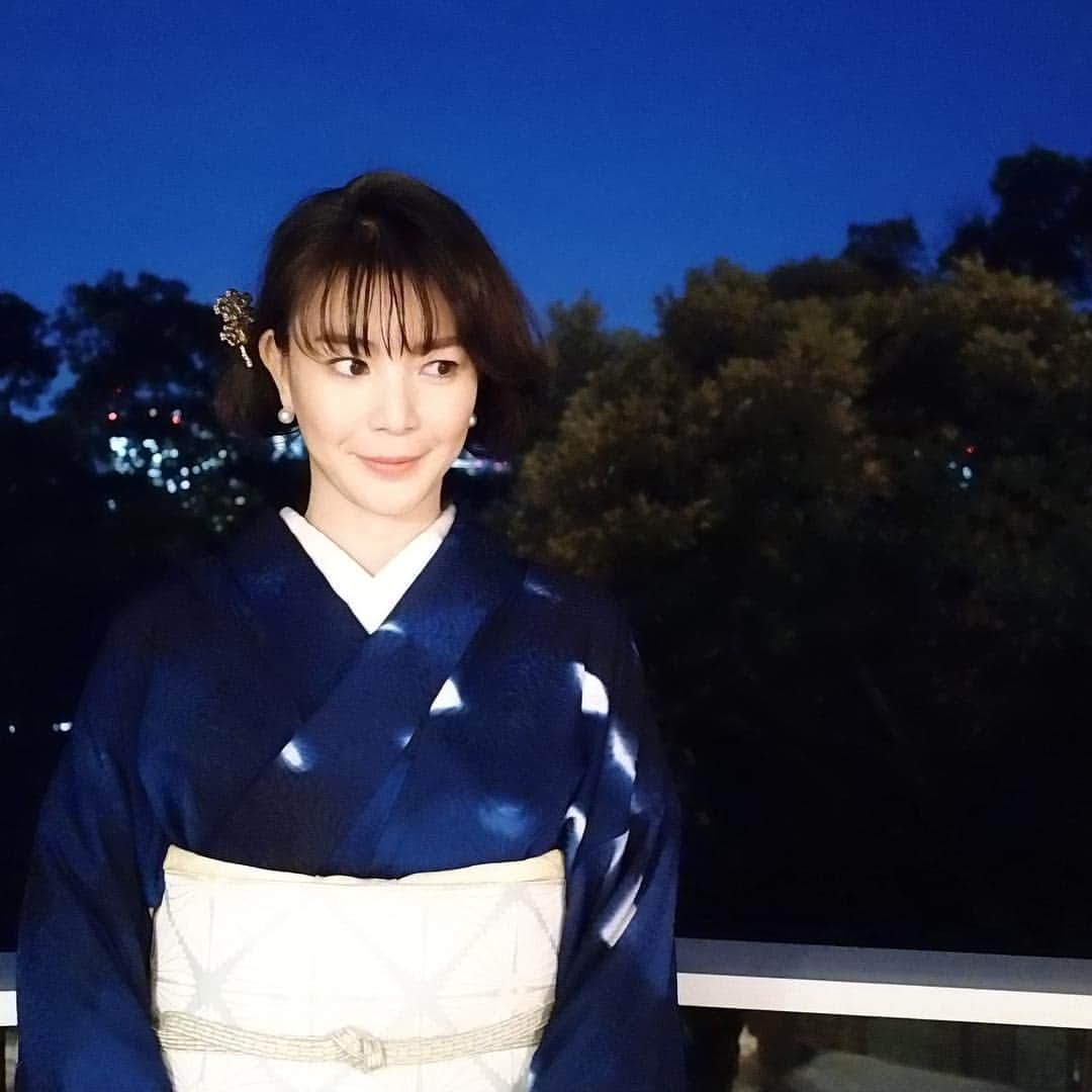 知花くららさんのインスタグラム写真 知花くららinstagram 藍色のお着物は心が落ち着きます 着物 藍 かんざし 松 Kimono くららと着物 Kuraraandkimono 1月26日 12時15分 Chibanakurara Official