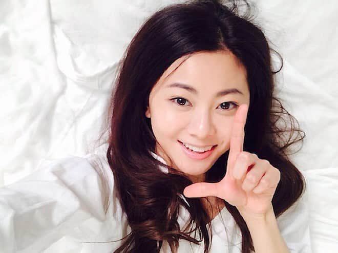 倉木麻衣のインスタグラム：「約5年振りとなるニュー・アルバム『Smile』😊🎶」