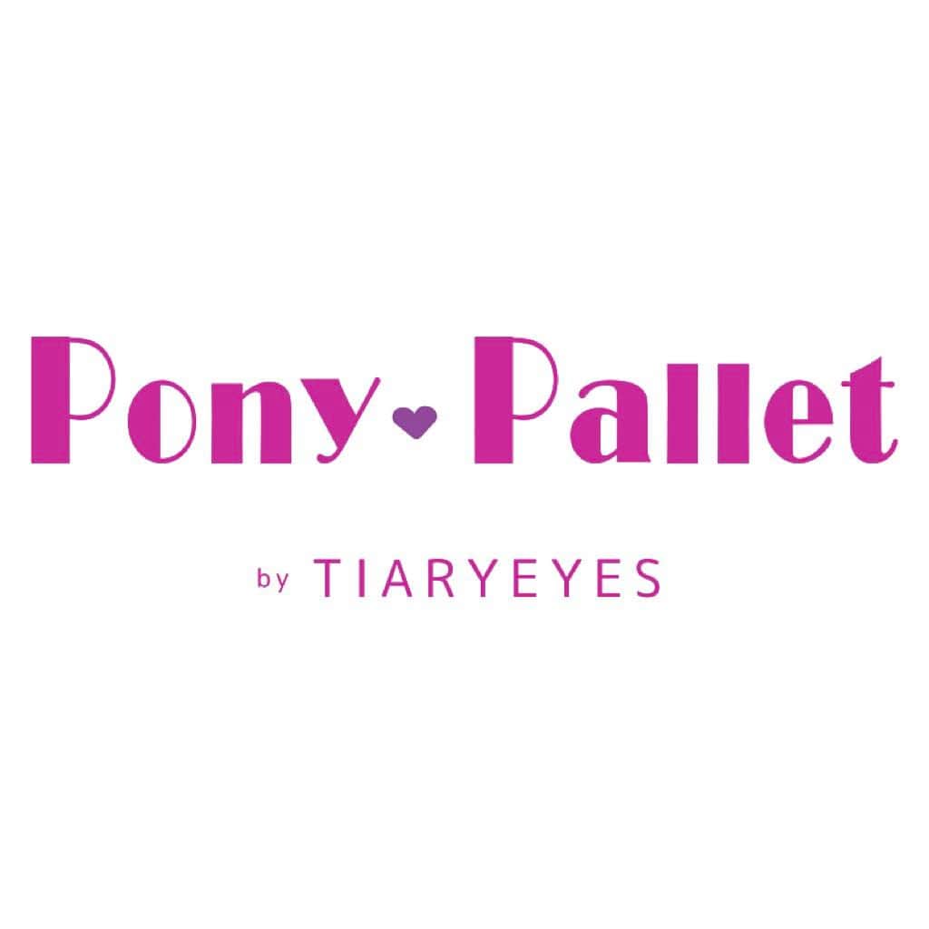 《公式》Tiary eyes-ティアリーアイズのインスタグラム：「. #ぺこちゃん こと #オクヒラテツコ さんが イメージモデルの#ポニーパレット #ティアリーアイズ から出た #カラフル#ポップ な新しいブランド♡ . 三種類の#ポニー ちゃんもよろしくね✴︎ #pony#ponypallet#ポニパレ#ポニパレの魔法 #サンライトポニーの魔法 #キャンディポニーの魔法 #クリスタルポニーの魔法」