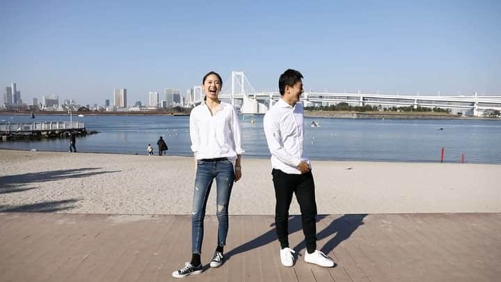 橋本まゆのインスタグラム：「③オープニングムービー 最後はお友達にも参加してもらいました。 本当感謝♡♡ #20170121wedding#wedding#nightwedding#andazwedding#andaztokyo#プレ花嫁卒業#オープニングムービー#恋ダンス#東京タワー#浅草#スカイツリー#東京駅#代々木公園#駒沢公園」