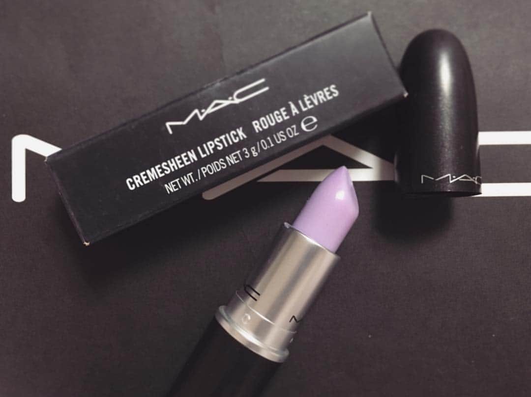 葛野未崎のインスタグラム：「#new #my #lip #lipstick #lipgloss #💄 #mac #make #makeup #cosme #cosmetic #cosmetics」