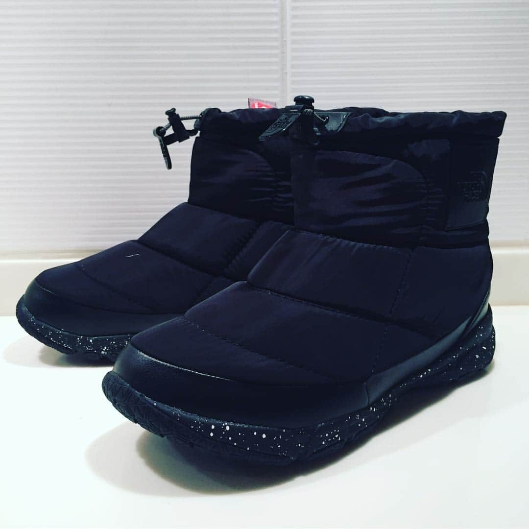 安田美沙子さんのインスタグラム写真 - (安田美沙子Instagram)「#instagood #snowboots #emmi #northface #snow #雪国 #ポカポカ #trip 初めてスノーブーツをGET✨サイズが中々見つからなくて。。やっと手に入りました！しかもemmiとコラボでソールが可愛い！まだまだ寒いから本気のやつ履いて、寒いとこ行ってきまーす😳」1月27日 7時50分 - yasuda_misako