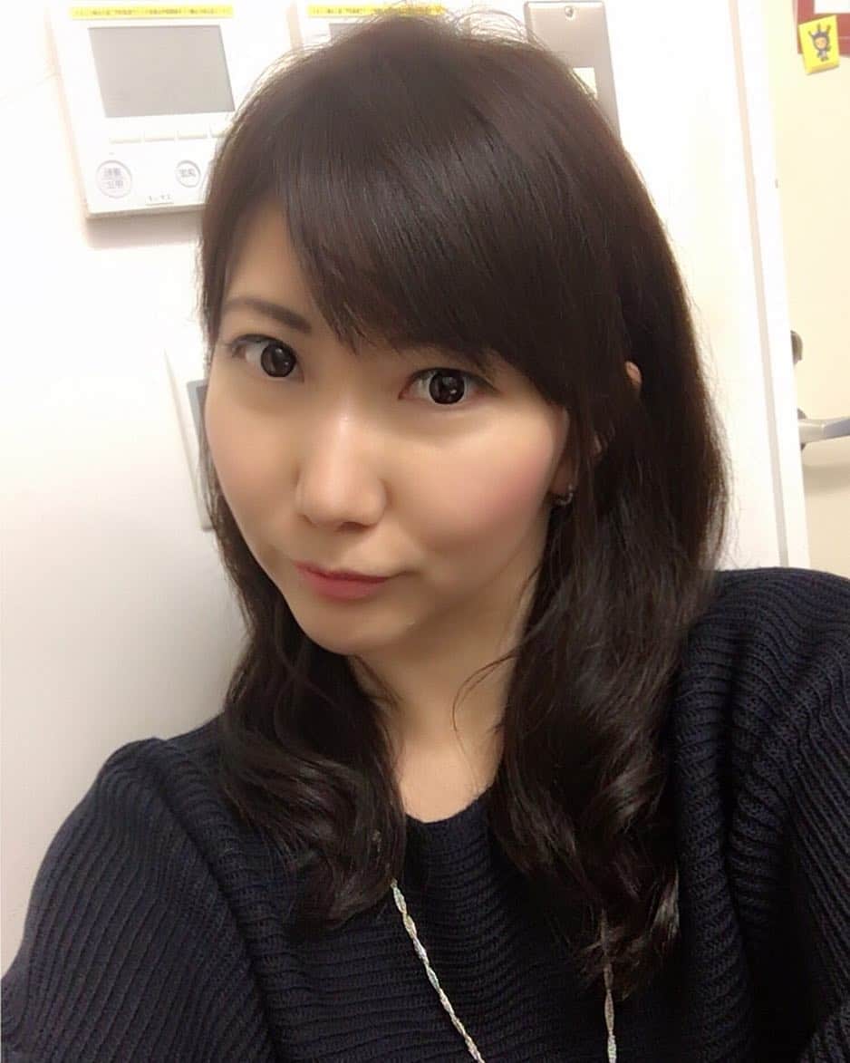 小林佳果さんのインスタグラム写真 - (小林佳果Instagram)「髪を5センチ以上切りましたよん！ わかる？？」1月27日 19時34分 - keika_kobayashi