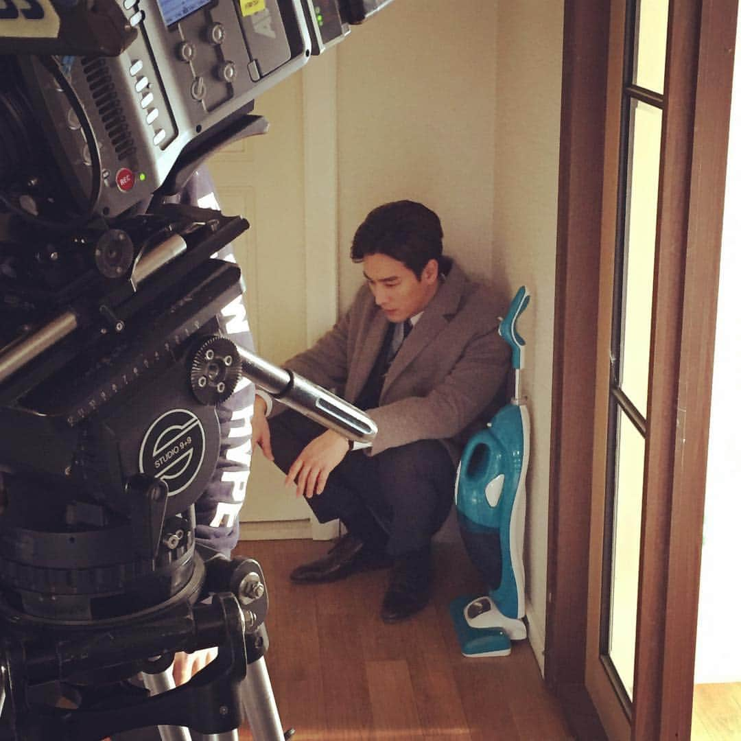 チソンさんのインスタグラム写真 - (チソンInstagram)「#피고인 #오창석 감정몰입 중인 창석이~」1月28日 13時08分 - justin_jisung