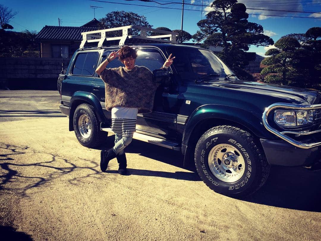 安達勇人さんのインスタグラム写真 - (安達勇人Instagram)「ランクルでドライブ行きたい〜。 実家から車持ってこよ〜かな。 #ランドクルーザー」1月28日 11時05分 - yuto_adachi_official