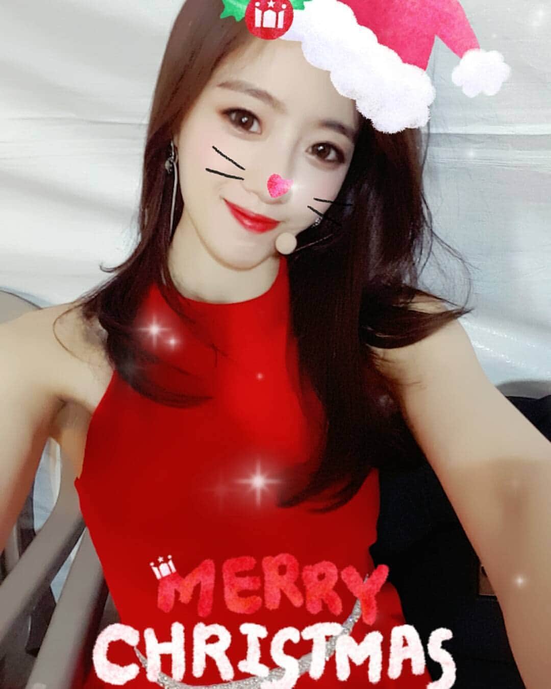 ハム・ウンジョン（T-ARA）のインスタグラム：「لن أُخبرك أنني أحتاجُك،ولن أتحدث بصراحة معك،لن تُشاهدني أتألمُ مرة أُخرى،ولن نتخاصم أبداً،سأكُون هادئ للحد الذي يُشعرُك بأننِي ميّت،أعدك بذلك. . . . . #T_ARA #BTS  #EUNJUNG #JIMIN」