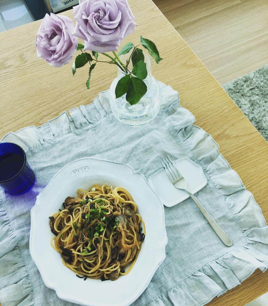 笛木優子のインスタグラム：「🍝🍴 毎週土曜日21:54からTBSで和心百景という番組の ナレーションをやっています。 よろぴく🙌🏻」
