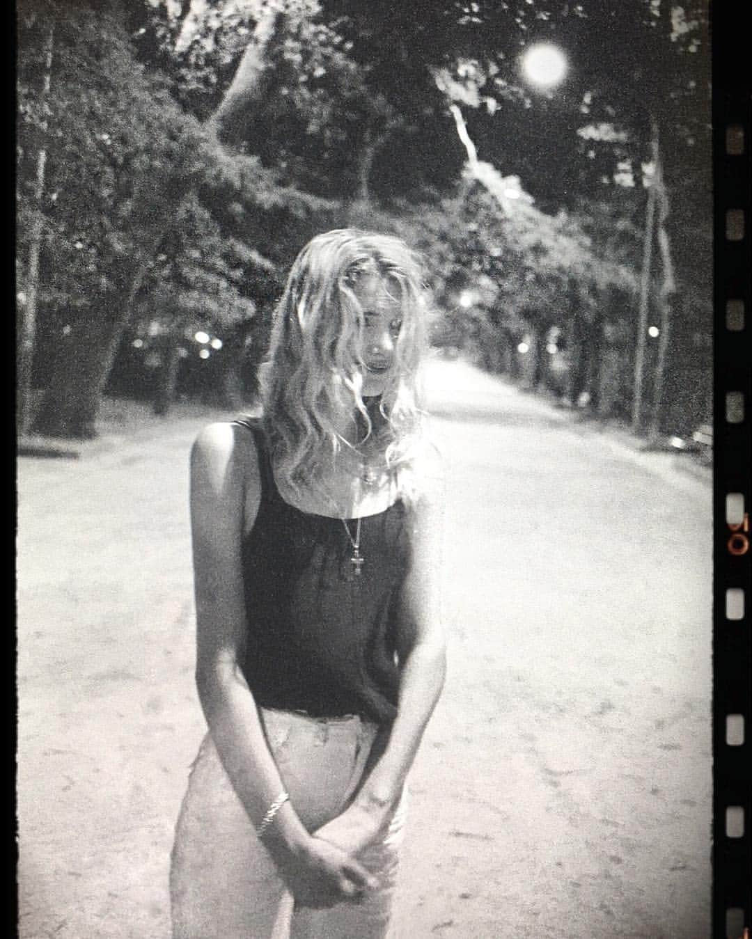 リリー・ドナルドソンさんのインスタグラム写真 - (リリー・ドナルドソンInstagram)「Summer tears 🎞」2月27日 2時25分 - lilydonaldson