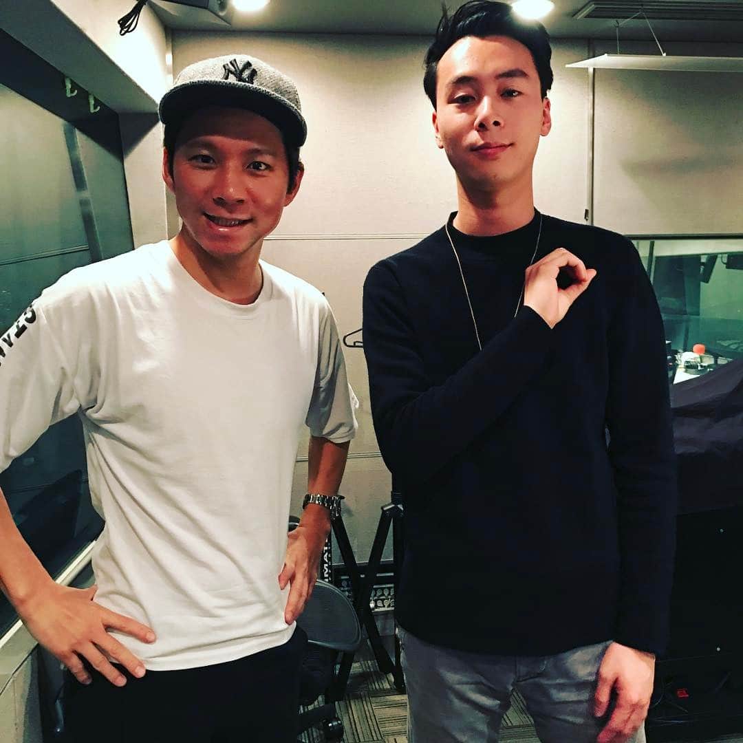 渡部建のインスタグラム：「with YONCE from Suchmos! #staytune #goldrush #ジングルから名曲へ」
