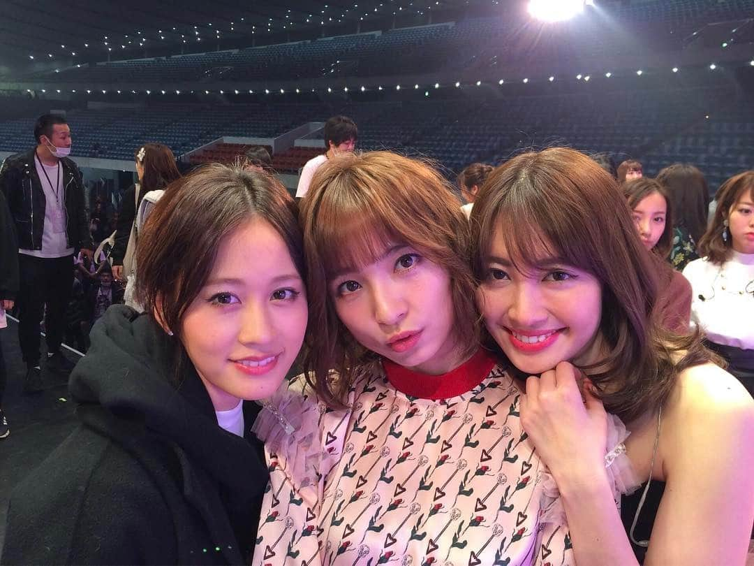 h3artbrak3rsさんのインスタグラム写真 - (h3artbrak3rsInstagram)「#akb48 #kojiharu #小嶋陽菜 #こじはる #mariko #篠田麻里子 #まりこ #maedaatsuko #acchan #前田敦子 #あっちゃん #こじまつり #感謝祭 #国立代々木競技場第一体育館」2月22日 22時03分 - h3artbrak3rs