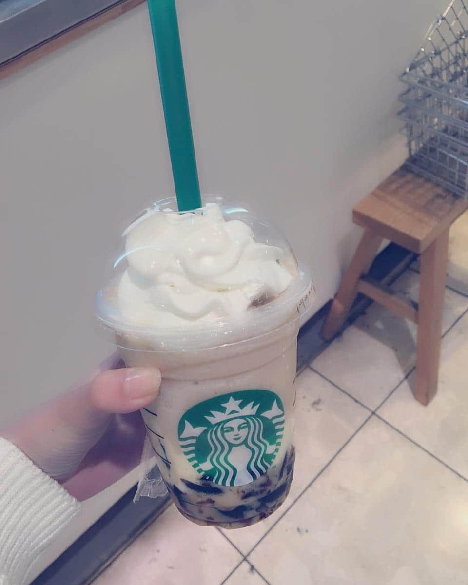 平手友梨奈のインスタグラム：「#starbucks #japan #starbuckscoffee #good」