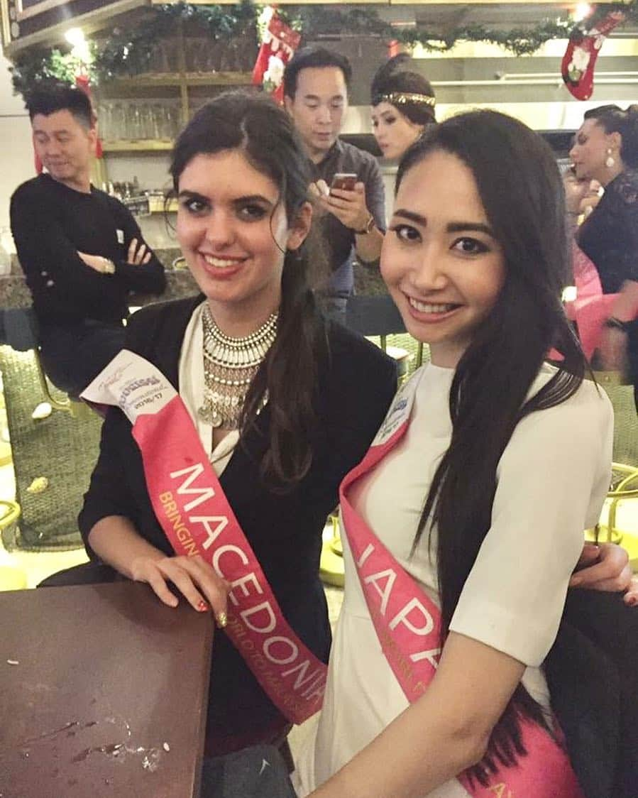 兼子真央のインスタグラム：「#Throwback with @monika.zarapchieva 😻#misstourisminternational  #MTI2016  #misstouriminternational2016  #malaysia  #tourism #friendship #culture #misstourism  #missjapan #MaoKaneko #Japan #asia #asian #beauty #beautiful #beautyqueen  #actress #model #beautytrainer #tourismambassador #world #worldwide  #happy #fun #time #memories #love」