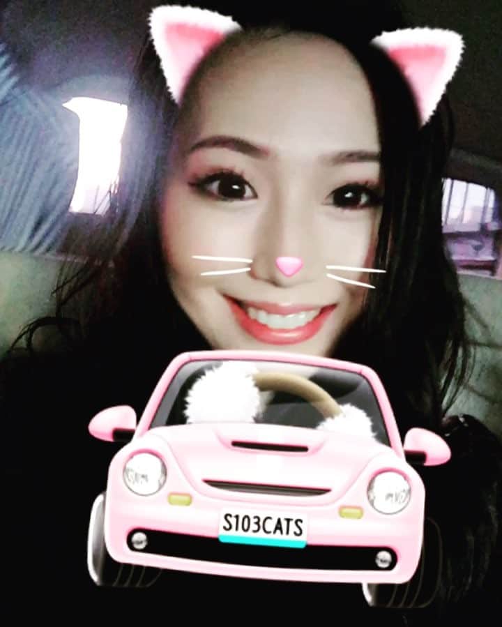 佐山愛のインスタグラム：「m'studioへ！！ 待ってるおーーん♪♪ #イベント #アキバ #秋葉原 #エムズ秋葉原店 #m'studio #oppai」