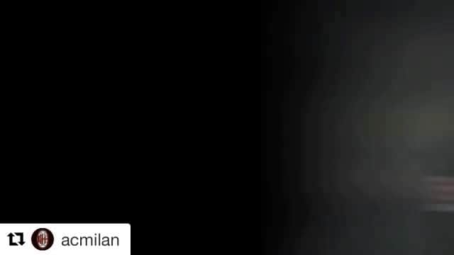 イニャツィオ・アバーテのインスタグラム：「#Repost @acmilan with @repostapp ・・・ 250 appearances in ❤⚫! 2⃣5⃣0⃣✅ What a great milestone for @ignaskip to reach! 👏🏻 250 presenze in ❤⚫! 2⃣5⃣0⃣✅ Complimenti Ignazio! 👏🏻 #weareacmilan」