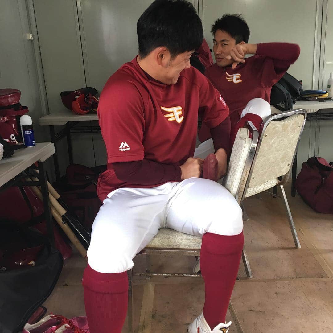 八百板卓丸のインスタグラム：「今日も1日頑張ろう！」