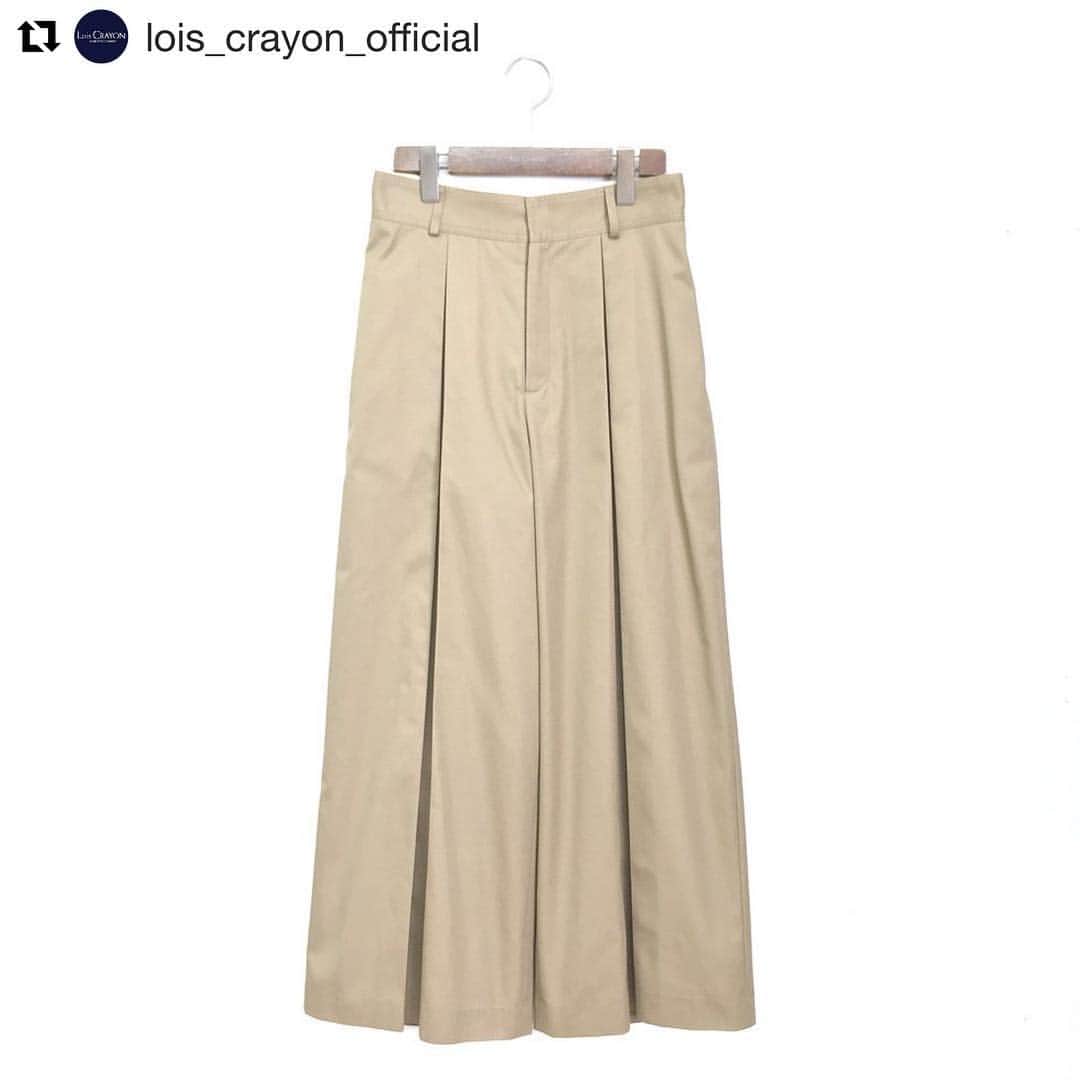 吉祥寺PARCOのインスタグラム：「【3階 ロイスクレヨン】  #Repost @lois_crayon_official with @repostapp ・・・ . 【wide pants】 《beige/black》 ¥18,000 +tax .  #loiscrayon#widepants#fashion#2017spring  #ロイスクレヨン#ワイドパンツ#フロントタック」