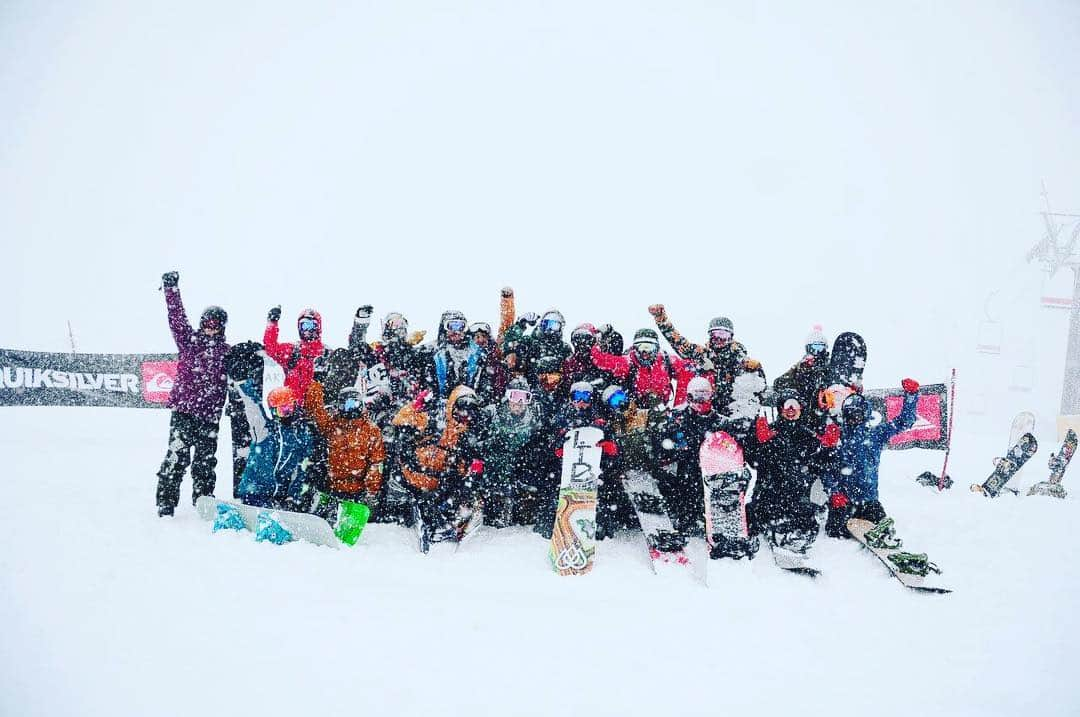 白馬八方尾根スキー場のインスタグラム：「ride with Travis Rice in HAKUBAVALLEY #dcsnow #quiksnow  #hakuba」