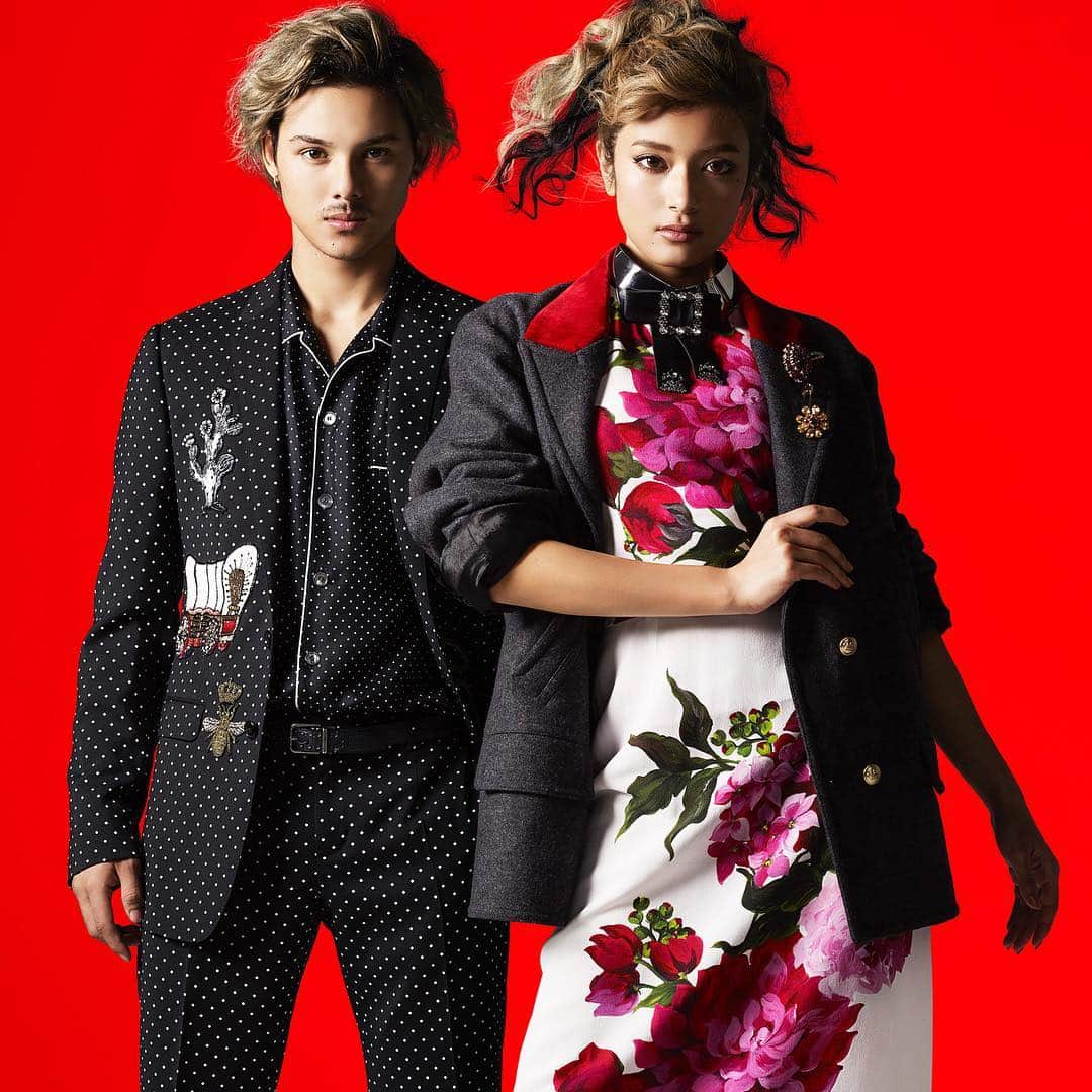 レスリー・キーさんのインスタグラム写真 - (レスリー・キーInstagram)「VOGUE TAIWAN January 2017 featuring ROLA 「Wild at Heart」 Photographed by LESLIE KEE Styling by RENJU OSNO & AYATO TOMIDA ROLA Hair by KOJI ICHIKAWA, Makeup by COCO Men Hair by AKIRA YAMADA Men  Makeup by AKIRA YAMADA, CHIHIRO SHIGENO, NORIKO OKAMOTO, YUKI ANDO, YUKI ANDO, YOSHIE KUWAHARA, MEGUMI ISONO  Artists Special Appearance MASANOBU ANDO, HIKARU OTA, TAKAYUKI SUZUKI, RYO MIYAKE,TERRY, YUGO, KAMUI, IKE-YA  @rolaofficial @hikaruota_official @kalaguru77 @koji_ichikawa @terry_joe_fletcher @yugoj @taiwanvogue #rola #voguetaiwan #hikaruota #lesliekee」2月6日 15時52分 - lesliekeesuper