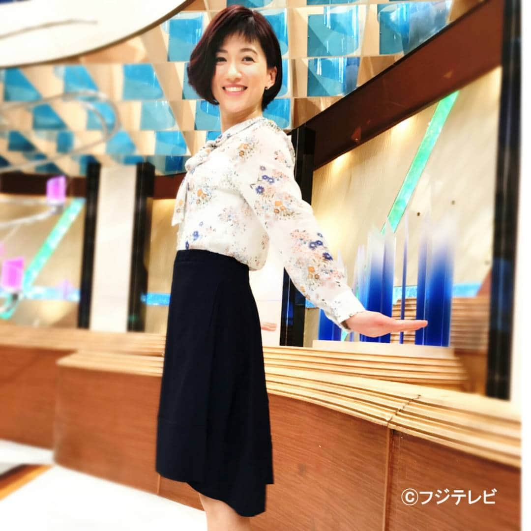 フジテレビ「とくダネ！」さんのインスタグラム写真 - (フジテレビ「とくダネ！」Instagram)「今日の梅津さんは花柄シフォンブラウスで春を先取り ネイビーのフィッシュテイルのフレアスカートで大人っぽさUPです♪ #梅津弥英子 #とくダネコーデ #どんなセリフが合うでしょう #シフォンブラウス #花柄 #フレアスカート #フィッシュテイル #ottodame #アナウンサー #とくダネ大喜利 #ファッション #コーディネート #今日のコーデ #コーデ #大喜利 #2017 #2月6日 #月曜日 #とくダネ #tokudane #fujitv 170206」2月6日 17時24分 - tokudane_official