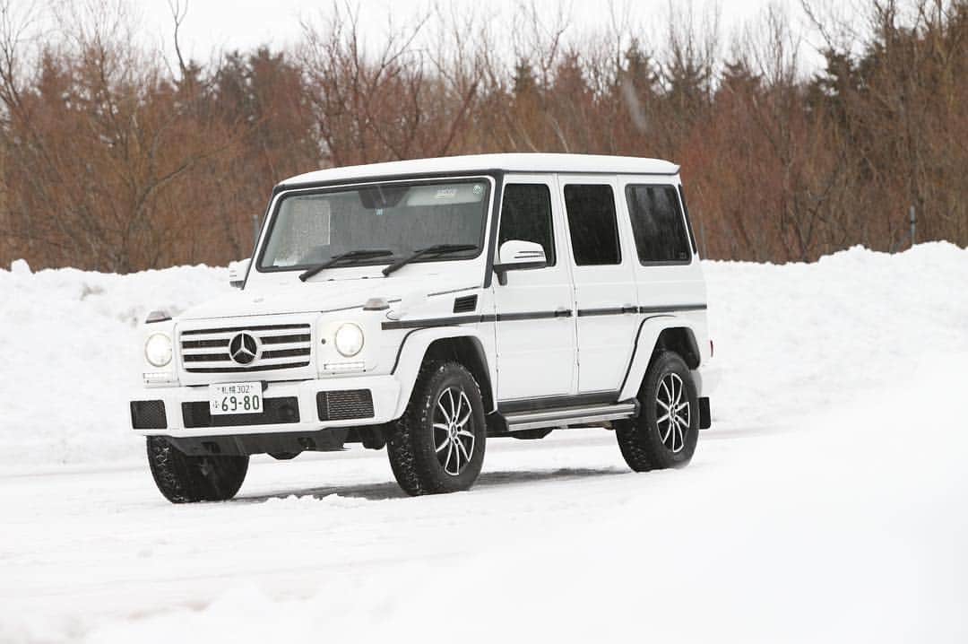 メルセデスベンツさんのインスタグラム写真 - (メルセデスベンツInstagram)「北海道の雪道もお任せください❄️ #G #Gクラス #G350d #冬 #雪 #車 #北海道 #札幌 #時計台 #ウィンタータイヤ #メルセデス #ベンツ #メルセデスベンツ#Hokkaido #Sapporo #winter #snow #car #Mercedes #Benz #MercedesBenz #japan #mercedesbenzjapan」2月6日 17時38分 - mercedesbenzjapan