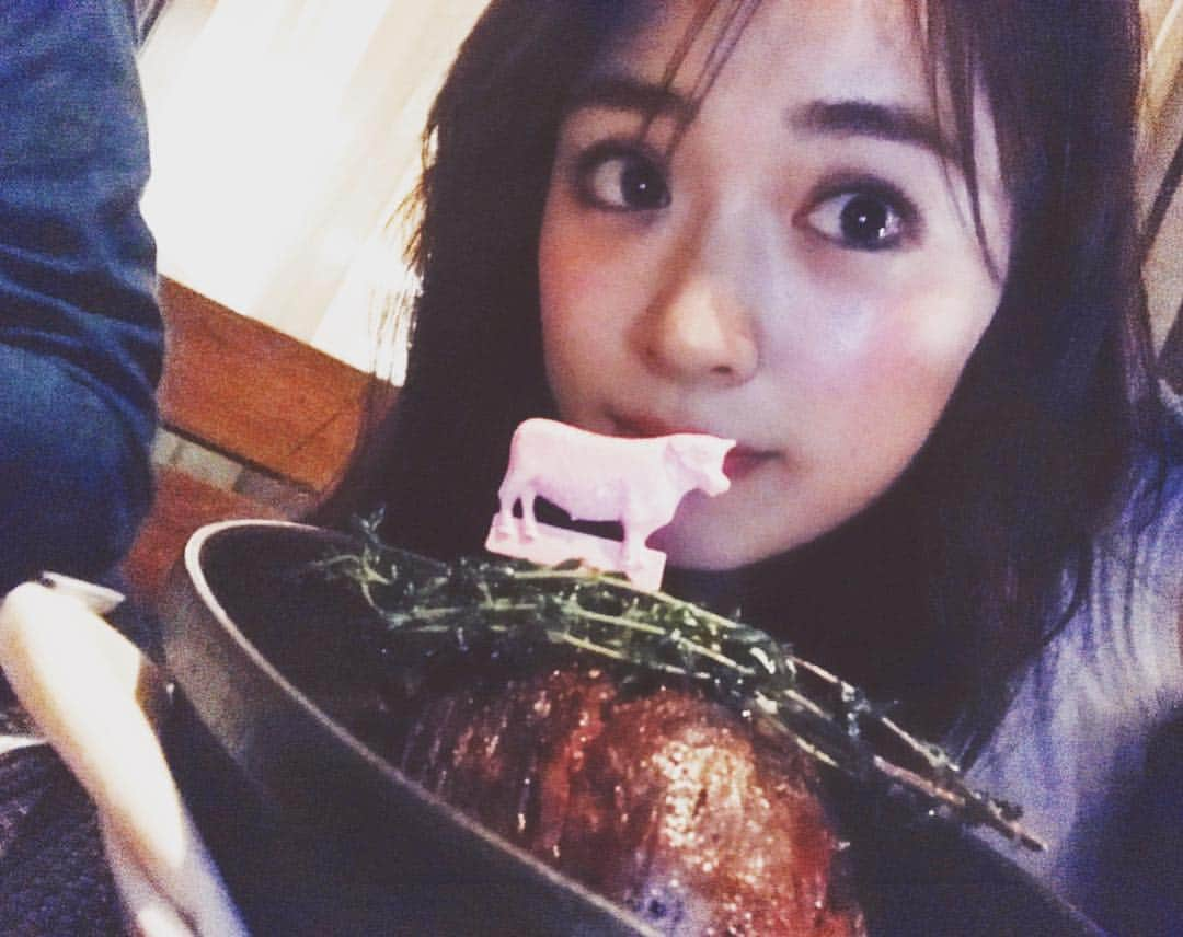 泉里香さんのインスタグラム写真 - (泉里香Instagram)「🍖🤤スタッフみんなでごはん」2月6日 18時24分 - rika_izumi_