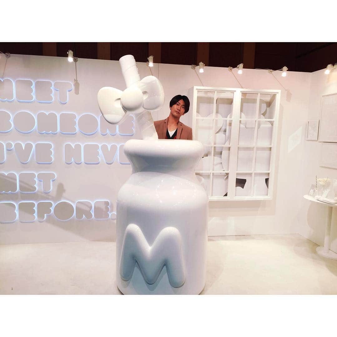 南圭介さんのインスタグラム写真 - (南圭介Instagram)「Mは南のMだと思ってやまない。  Would you like something to drink?  #sanrioexpo2017 #sanrio #m」2月6日 23時55分 - keisuke_minami73