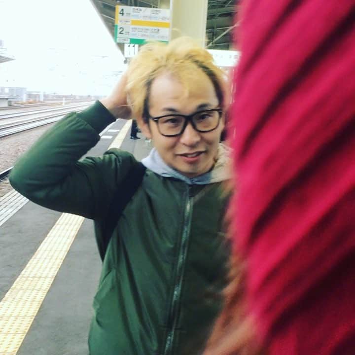松間雄亮のインスタグラム：「ハゲちゃってるッ〜！ #テジュ #ナダル #風とともにめくりあがる #イブンカ #コロチキ」