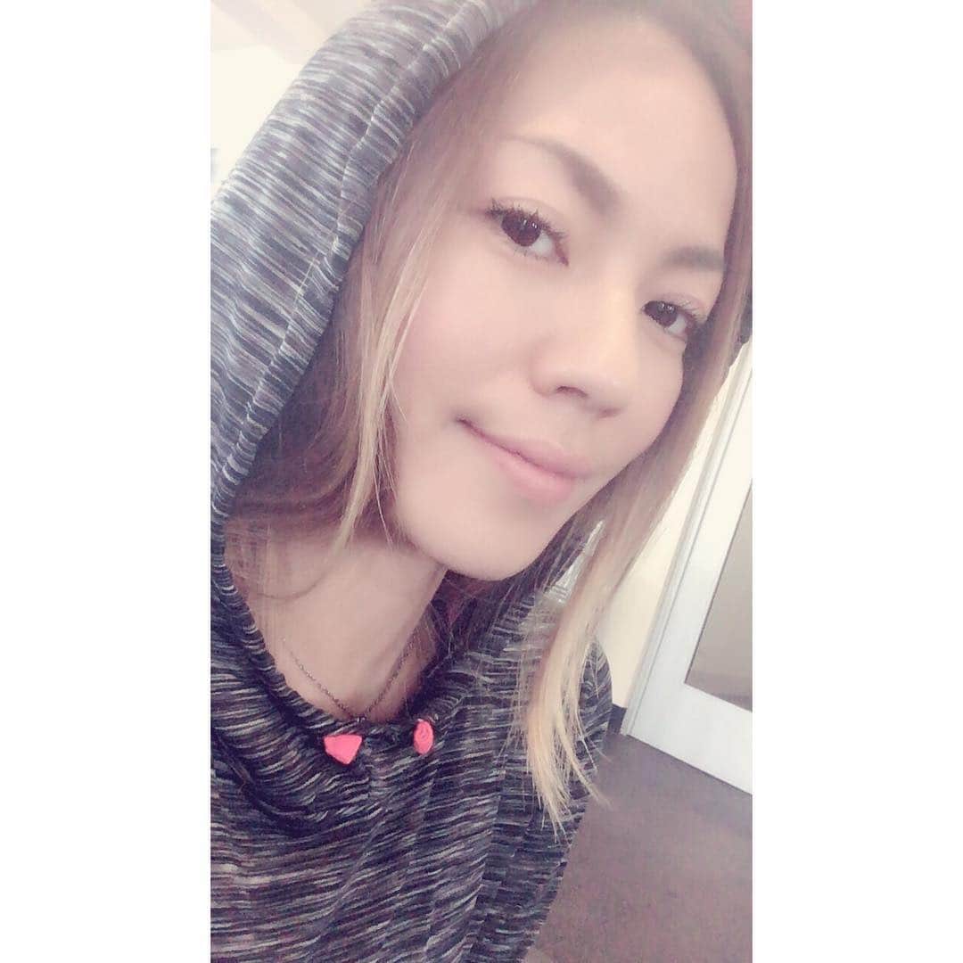 LINAさんのインスタグラム写真 - (LINAInstagram)「It is my routine to run every other day in LA♡ #MAX#LINA#losangeles #afterschool#japanese #gym #run#routine#cloudy#sky #runnergirl #fitness#selfie#me」2月8日 10時10分 - xxlina_now