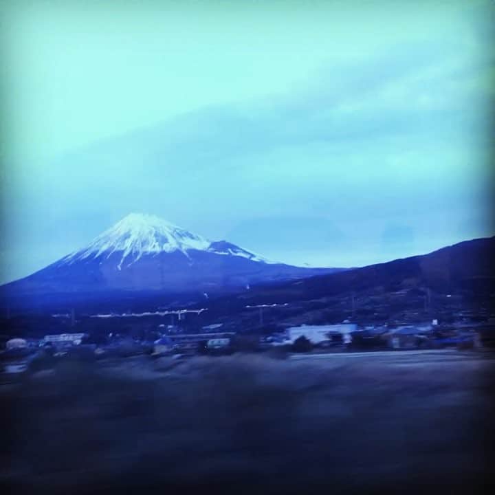 新村あかりのインスタグラム：「素敵、富士山♡」