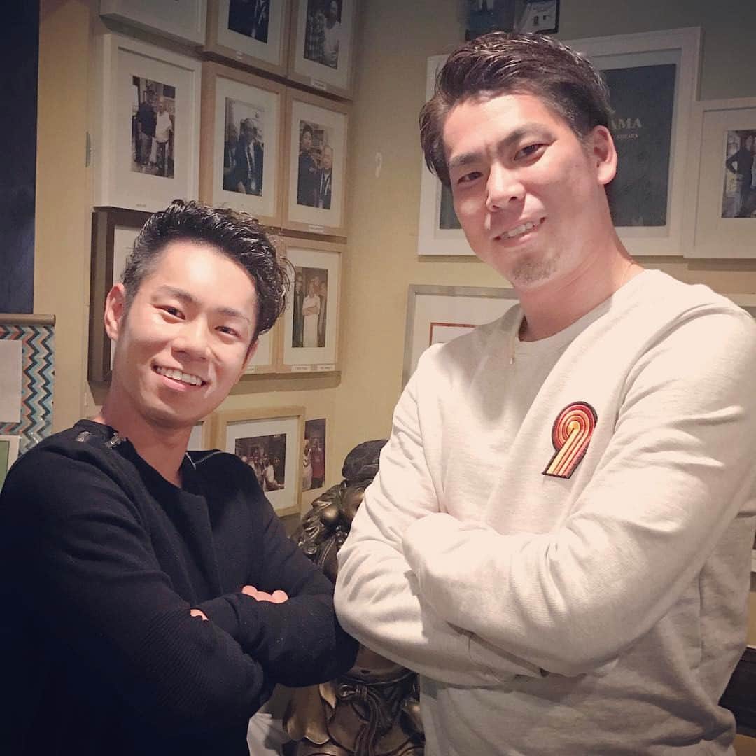 村上大介のインスタグラム：「ロサンジェルスにお帰り！ 今年もがんばってください！ #Dodgers #LA #前田健太 #そっくり」
