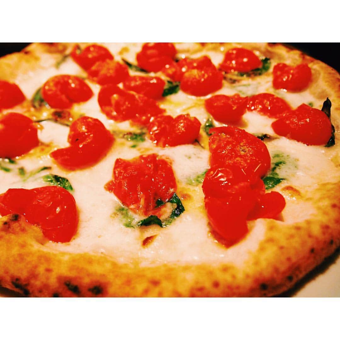 小越勇輝さんのインスタグラム写真 - (小越勇輝Instagram)「pizza〜。」2月10日 18時16分 - yuki_ogoe