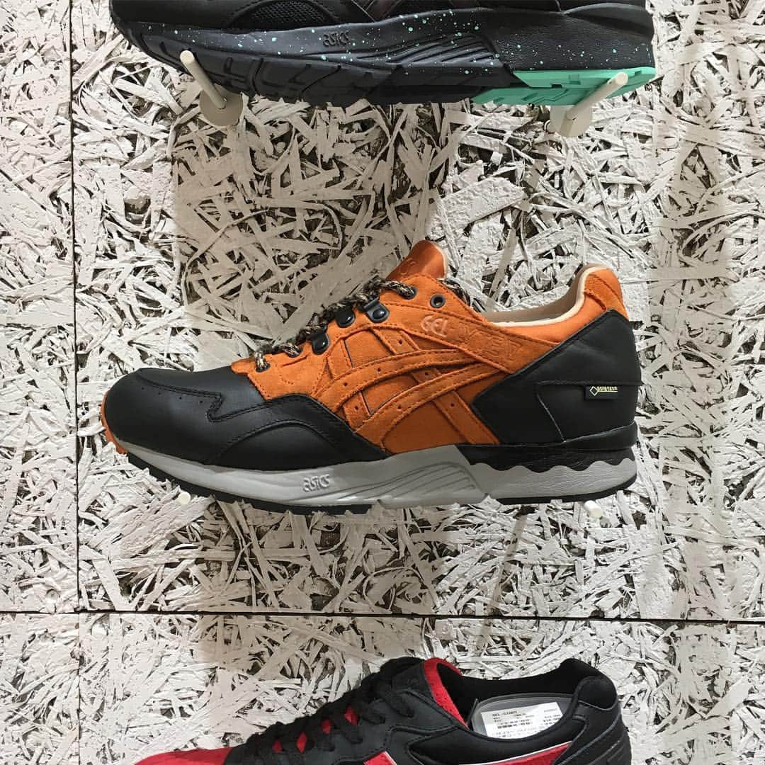 Sports Lab by atmos OSAKAさんのインスタグラム写真 - (Sports Lab by atmos OSAKAInstagram)「【2/11 (SAT)RELEASE】 ASICS TIGER × PAKER GEL-LYTE 5 GORE-TEX “Scary Cold” H6B2K-9086 ¥18,500-(+tax)  #ASICS #ASICSTIGER #GELLYTE #GELLYTE5 #GORETEX #PACKER #PACKERSHOES #ATMOS_TOKYO #ATMOS #SPORTSLABBYATMOS」2月10日 22時32分 - atmos_lucua_osaka