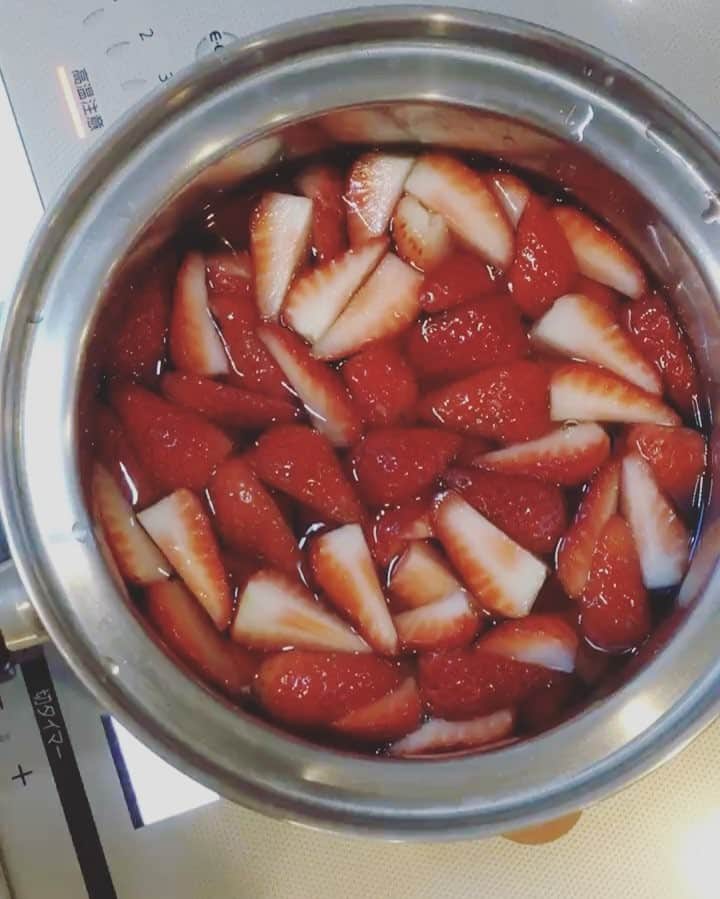 姫野れみのインスタグラム：「#🍓 #valentine #バレンタイン」