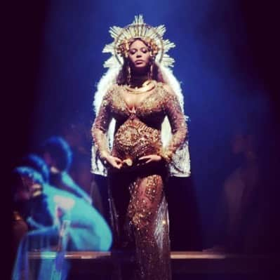 ジーン・トリプルホーンさんのインスタグラム写真 - (ジーン・トリプルホーンInstagram)「The Feminine is Rising. #beyonce」2月13日 11時39分 - meta2meta