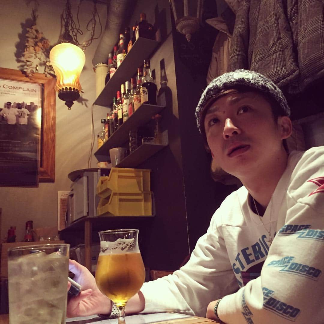 盛山晋太郎さんのインスタグラム写真 - (盛山晋太郎Instagram)「いつも美味しいお店に連れてって下さる先輩  #なにわのキャプテンアメリカこと #アインシュタインゆずるさん #グルメ #舌、肥えるまでという冊子を作ってはるほど #舌、肥えるまでって何？」2月13日 23時06分 - morishimc