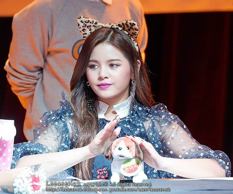 ソンさんのインスタグラム写真 - (ソンInstagram)「[PIC] 170212 #Sorn #CLC at fansign event」2月14日 1時38分 - sorn.clc.th