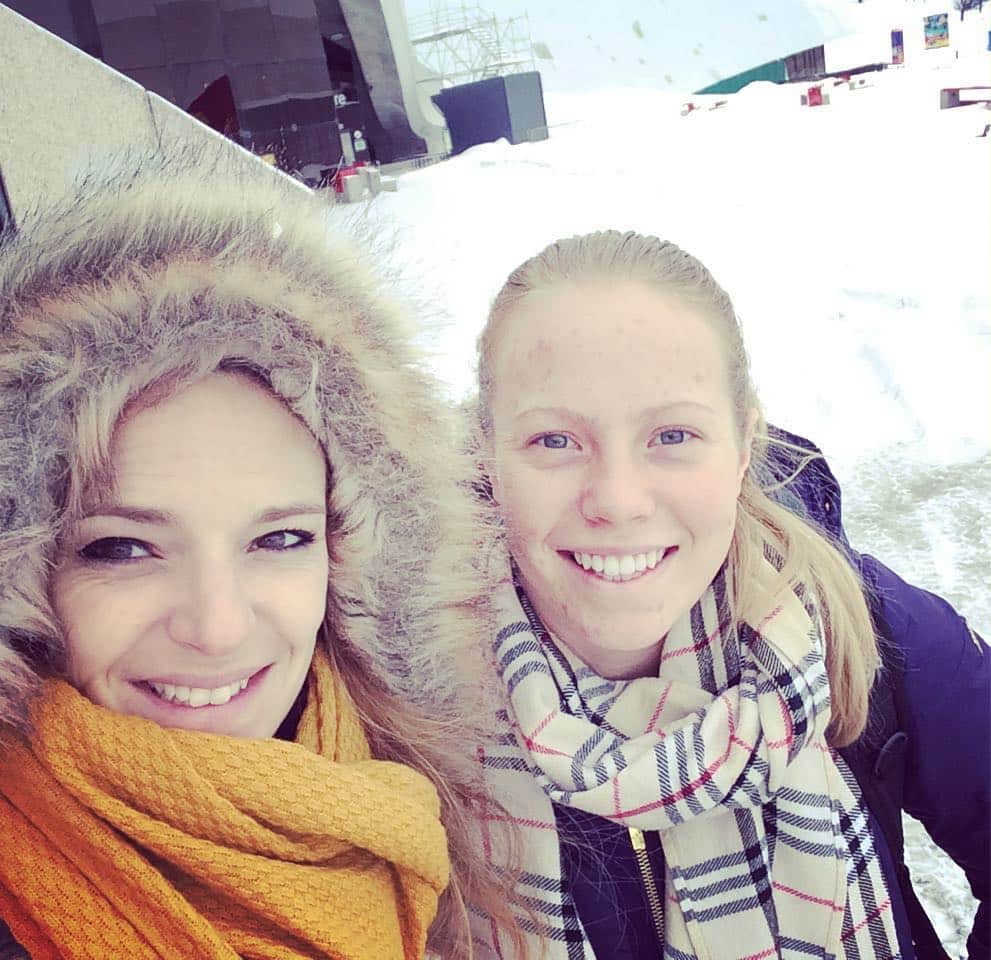 ヴィルジニー・デデューさんのインスタグラム写真 - (ヴィルジニー・デデューInstagram)「Nous sommes bien en hiver #montreal #canada 🇨🇦 @jacqueline_simoneau #sweatwinter ❄️#synchrogirls」2月14日 12時23分 - virginie_dedieuoff