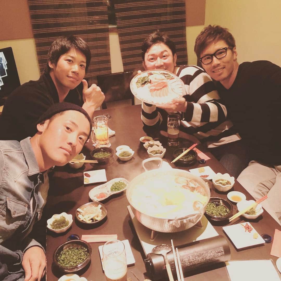 荒木貴裕のインスタグラム：「休み前の独身会😊 #Jun大塚 #つよぽん #てつと」