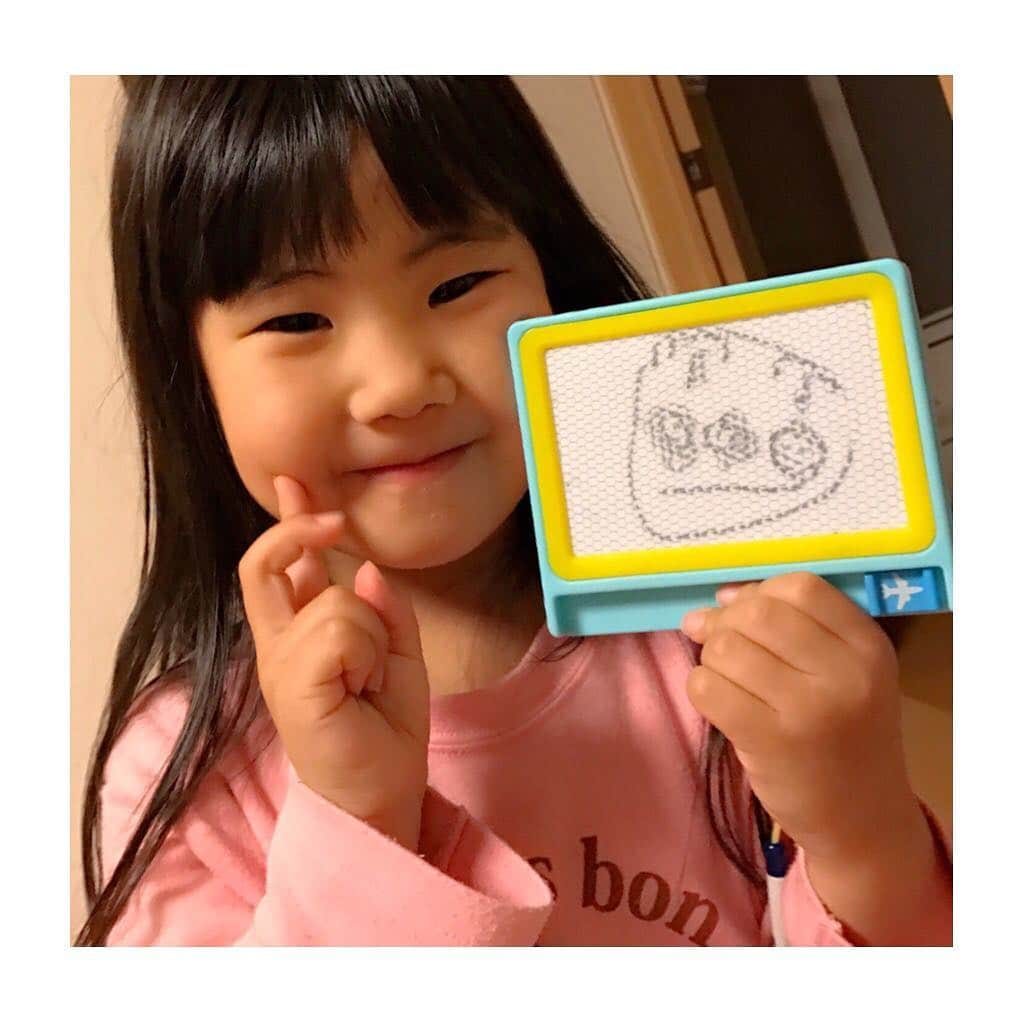 中田早保さんのインスタグラム写真 - (中田早保Instagram)「私の方が絵心ないかも😧😂🙌🏻 #姪っ子#4歳#りったん#作#あんぱんまん#みんなの癒し」2月15日 22時55分 - saho_02