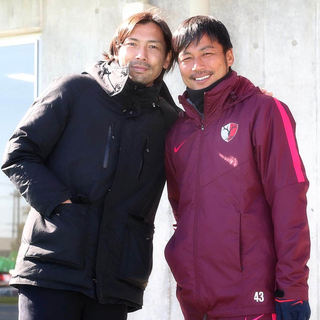 のインスタグラム：「隆行さん&ヤナさん！  #鹿島アントラーズ #kashimaantlers #jリーグ #jleague  #鈴木隆行 #takayukisuzuki #柳沢敦 #atsushiyanagisawa  #なかよし」
