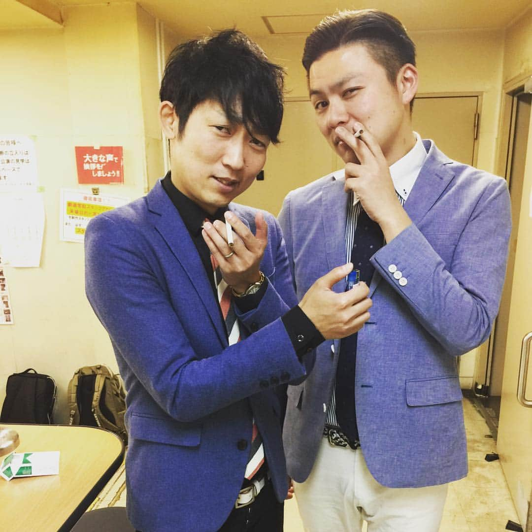 奥田修二さんのインスタグラム写真 - (奥田修二Instagram)「お待たせしました！よしもと版「修二と明」  そろそろファンの皆さんの呼び方決めようか☆  #NONSTYLE 石田さん #学天即 奥田 #誰も待ってない #炎上もしない #冷ややかに見守られてる感じ #こうなったら #燃えるまでやるしかない」2月17日 13時49分 - gakutensoku_okuda_official