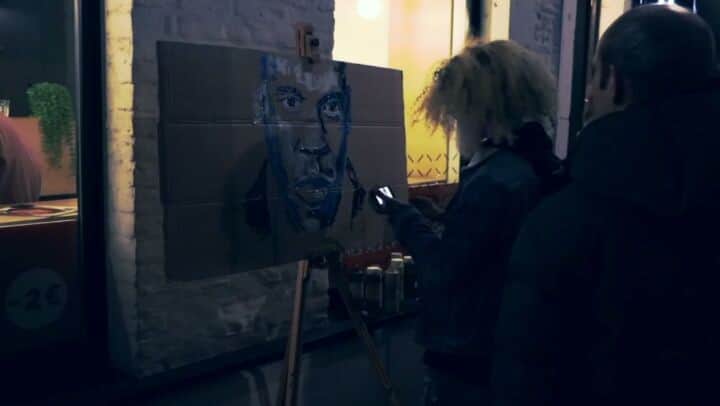 CASH（Carl Anders Sven Hultin）のインスタグラム：「Live painting de Jay Z pour La Marée Haute "La croisière s'amuse"  #livepainting #jayz #hova #paintedwithpaletknives 🎨 #imagink」