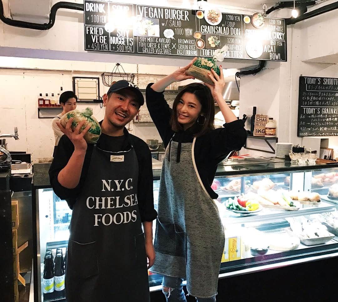 島袋聖南のグルメインスタ